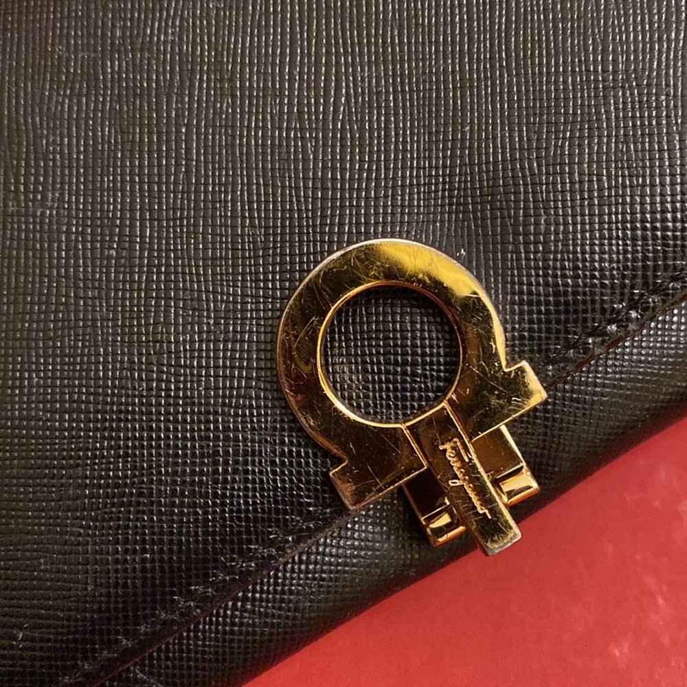 Black Salvatore Ferragamo Continental Wallet with gold hardware - Picture 5 of 10